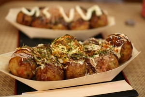 8 fun facts about Kansai’s soul foods: Takoyaki and Sake